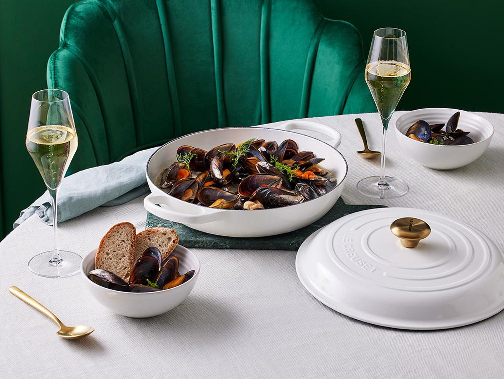 Mousserande vin och vitlöksmusslor