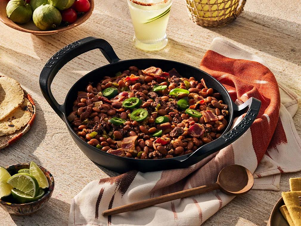Cowboybönor med nötkött och bacon