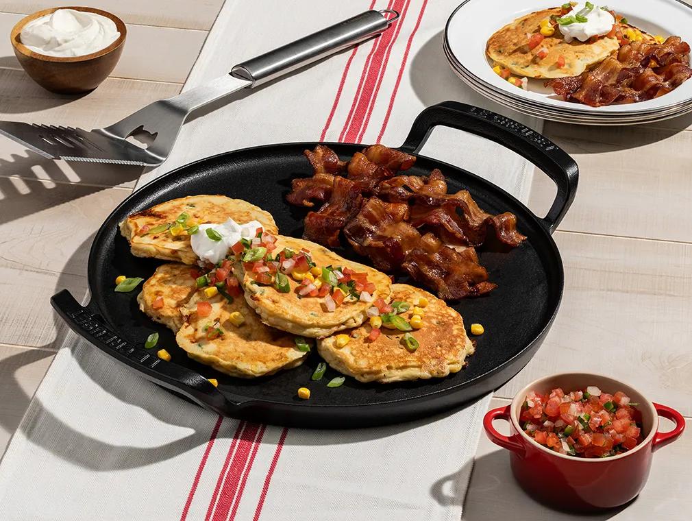 Corn Cakes med jalapeno, cheddar och bacon