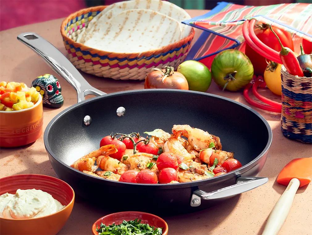 Tacos med räkor, koriander och avokadokräm