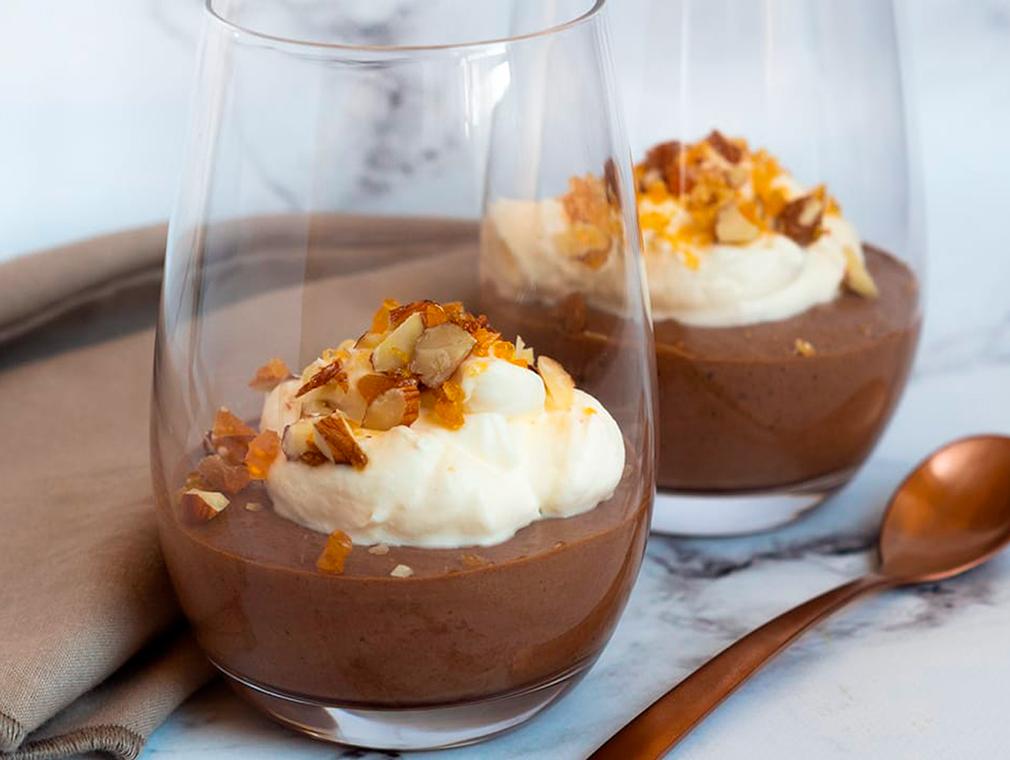 Chokladmousse med mandelkrokant
