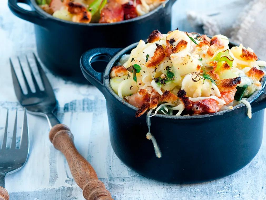 Potatis purjolöksgratäng med bacon och timjan